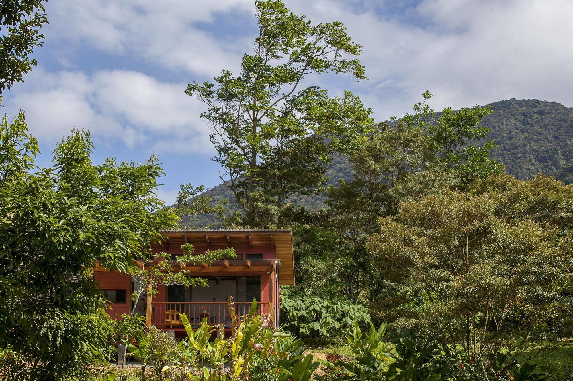 بيجاغوا Casitas Tenorio B&B And Farm المظهر الخارجي الصورة